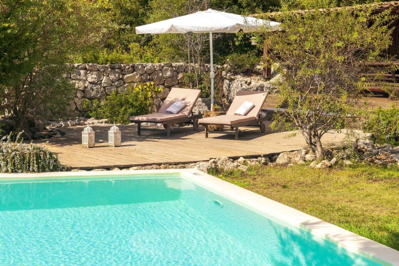 Mounty Island Villas-Nefeli Lazarata Exterior photo