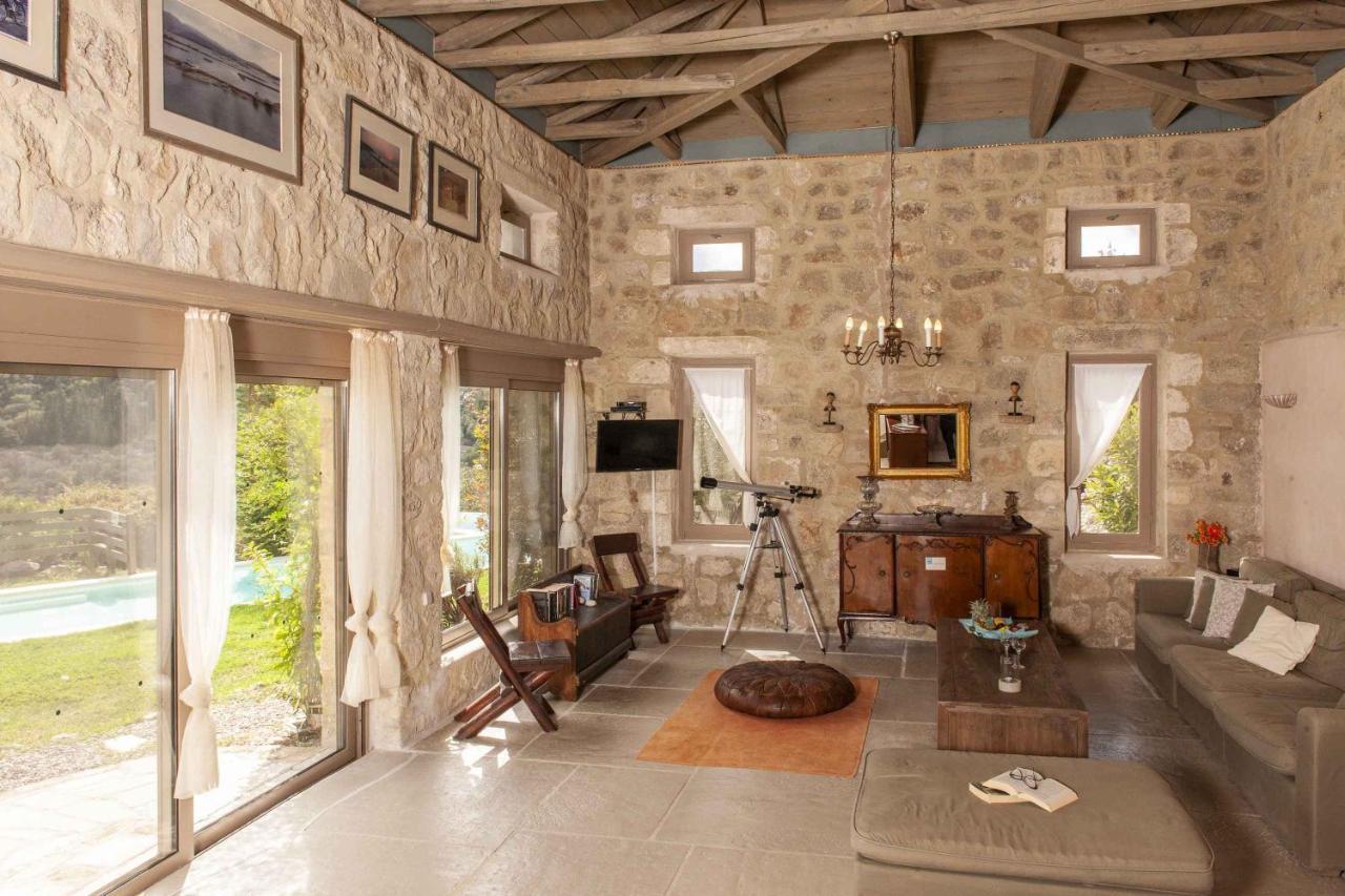 Mounty Island Villas-Nefeli Lazarata Exterior photo